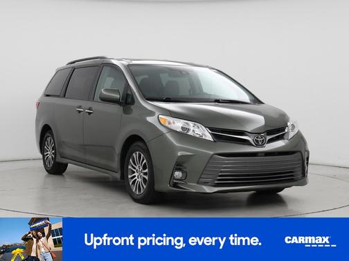 2020 Toyota Sienna XLE