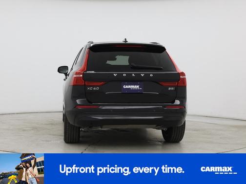 2023 Volvo XC60 B5 Plus Dark Theme