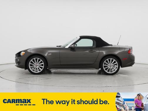 2017 FIAT 124 Spider Lusso