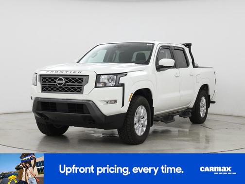 White 2022 Nissan Frontier SV