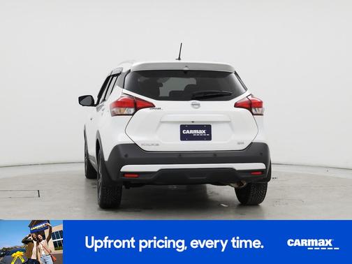 2020 Nissan Kicks SR