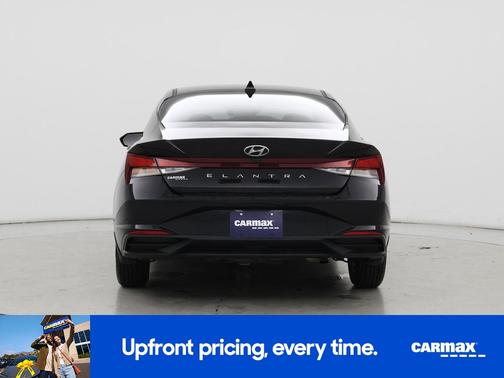 2023 Hyundai ELANTRA SE