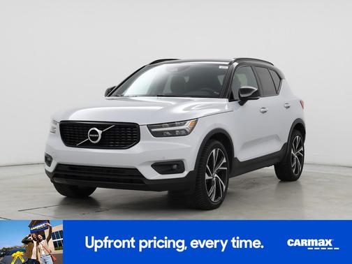 2022 Volvo XC40 T4 R-Design