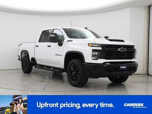 White 2025 Chevrolet Silverado 2500 Custom