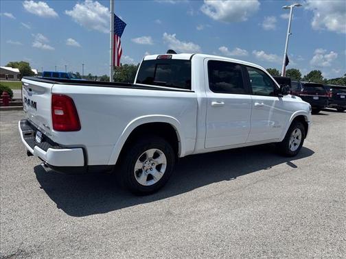 Bright White Clearcoat 2025 RAM 1500 Big Horn/Lone Star