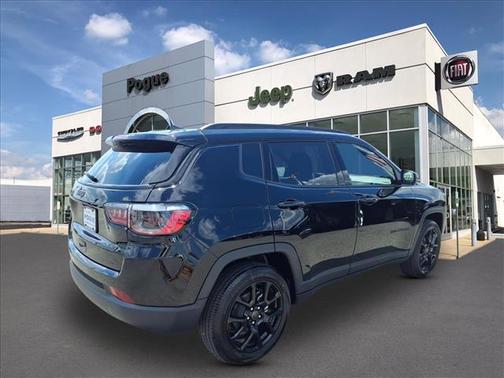 Diamond Black 2026 Jeep Compass Latitude