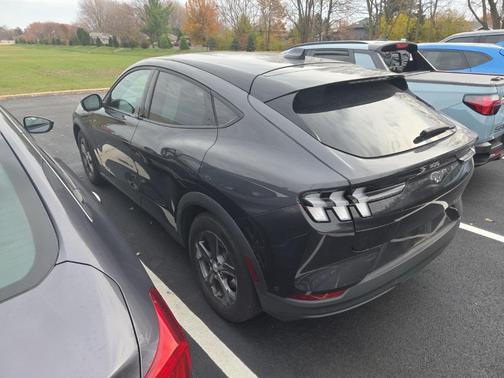 2021 Ford Mustang Mach-E Select