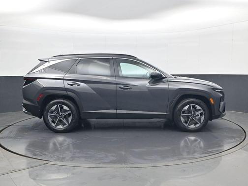 Ecotronic Gray 2026 Hyundai TUCSON Hybrid SEL Convenience