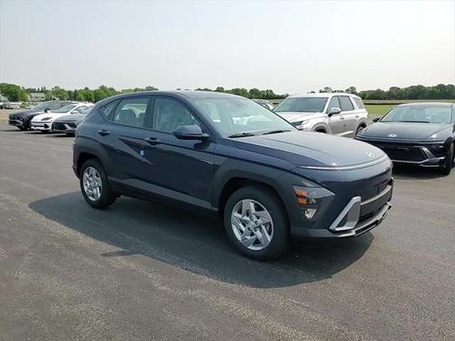 2025 Hyundai KONA SE
