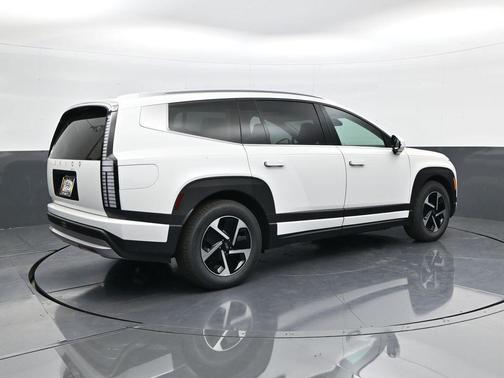 2026 Hyundai IONIQ 9 S