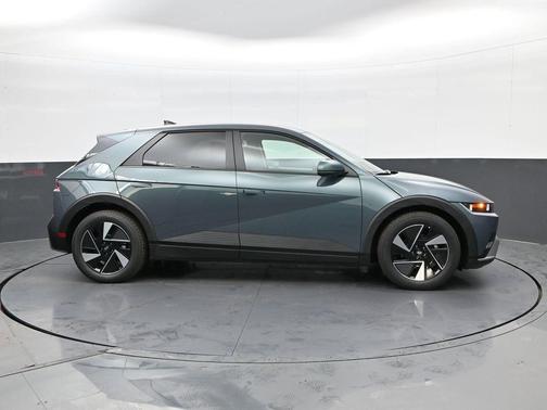 2026 Hyundai IONIQ 5 SE