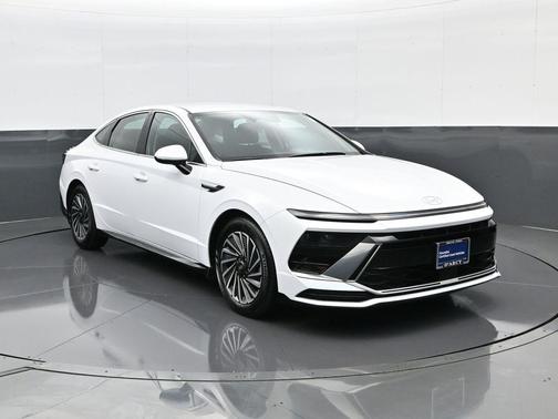 2025 Hyundai SONATA Hybrid SE