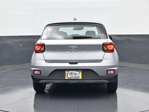 Shimmering Silver 2026 Hyundai VENUE SE