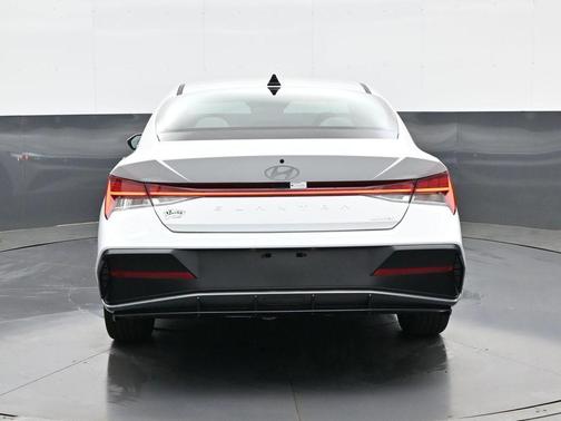 Serenity White Pearl 2026 Hyundai ELANTRA Limited