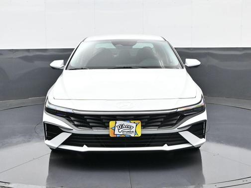 Serenity White 2026 Hyundai ELANTRA SE