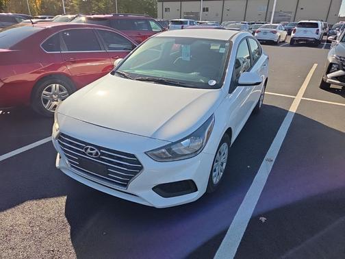 2022 Hyundai Accent SE