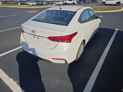 2022 Hyundai Accent SE