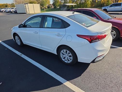 2022 Hyundai Accent SE