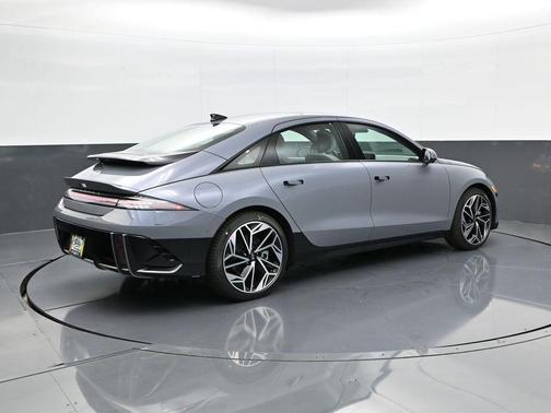 2025 Hyundai IONIQ 6 Limited