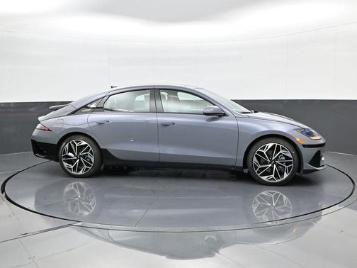 2025 Hyundai IONIQ 6 Limited