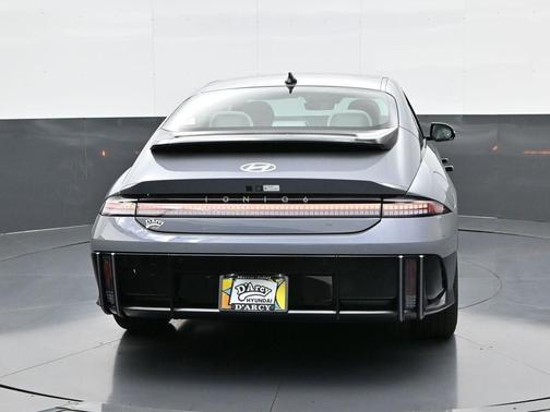 2025 Hyundai IONIQ 6 Limited