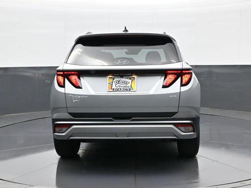 Shimmering Silver 2026 Hyundai TUCSON SEL