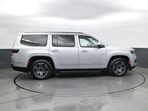 2022 Jeep Wagoneer Series III 4x4