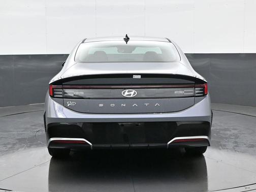 2026 Hyundai SONATA SEL