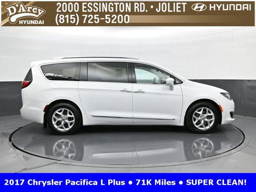 2017 Chrysler Pacifica Touring-L