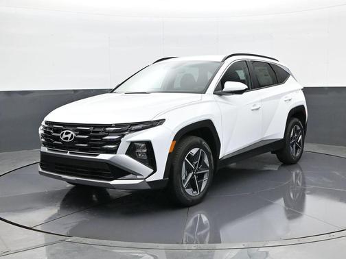 Creamy White Pearl 2026 Hyundai TUCSON Plug-In Hybrid SEL