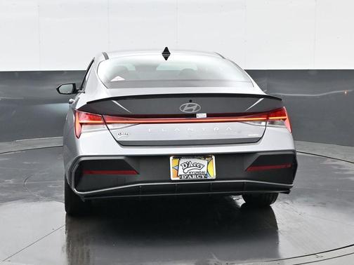 2026 Hyundai ELANTRA HEV SEL Sport