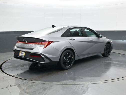 2026 Hyundai ELANTRA HEV SEL Sport