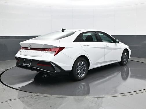 2026 Hyundai ELANTRA HEV Blue