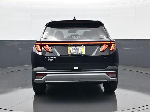Phantom Black 2026 Hyundai TUCSON SEL Premium