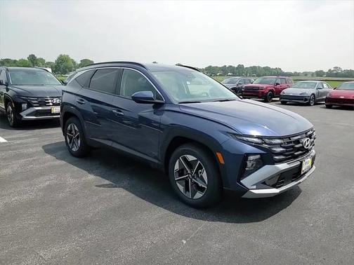 2025 Hyundai TUCSON SEL