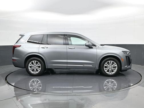 2023 Cadillac XT6 Luxury FWD