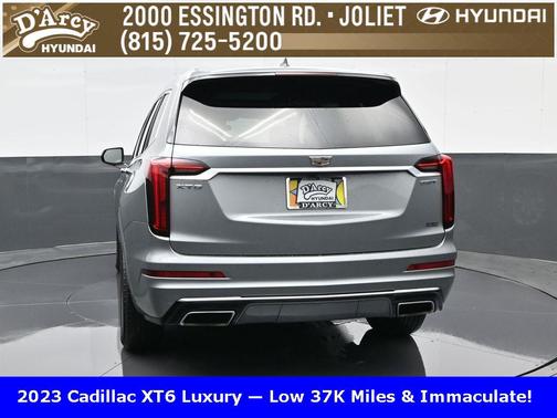 2023 Cadillac XT6 Luxury FWD