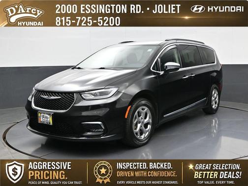 Brilliant Black Crystal Pearlcoat 2023 Chrysler Pacifica Limited