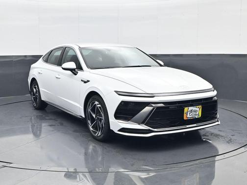 2026 Hyundai SONATA SEL