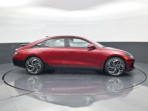 2025 Hyundai IONIQ 6 SEL