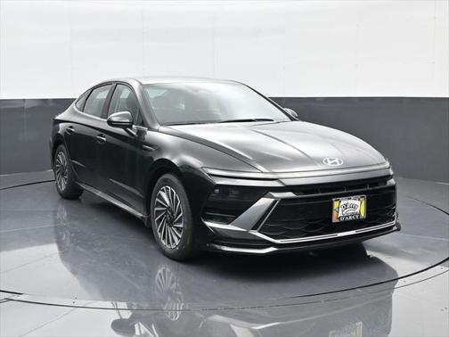 2025 Hyundai SONATA Hybrid SE