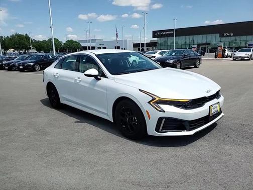 2025 Kia K5 LXS