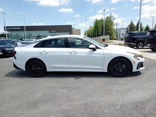 2025 Kia K5 LXS