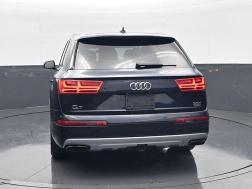 Ink Blue 2017 Audi Q7 3.0T Premium