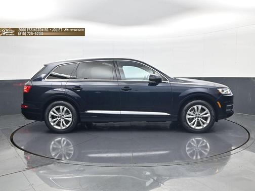 Ink Blue 2017 Audi Q7 3.0T Premium