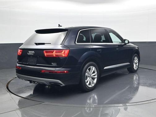 Ink Blue 2017 Audi Q7 3.0T Premium