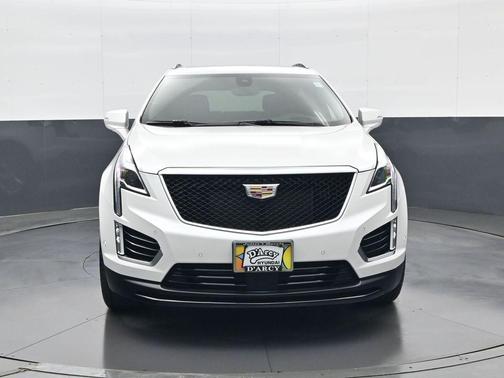 Crystal White Tricoat 2020 Cadillac XT5 Sport