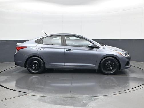 2019 Hyundai Accent SE