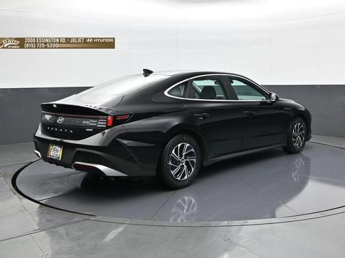 Abyss Black 2026 Hyundai SONATA Hybrid Base