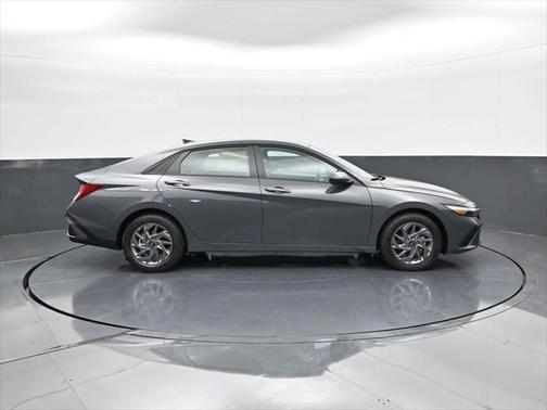 2025 Hyundai ELANTRA HEV Blue
